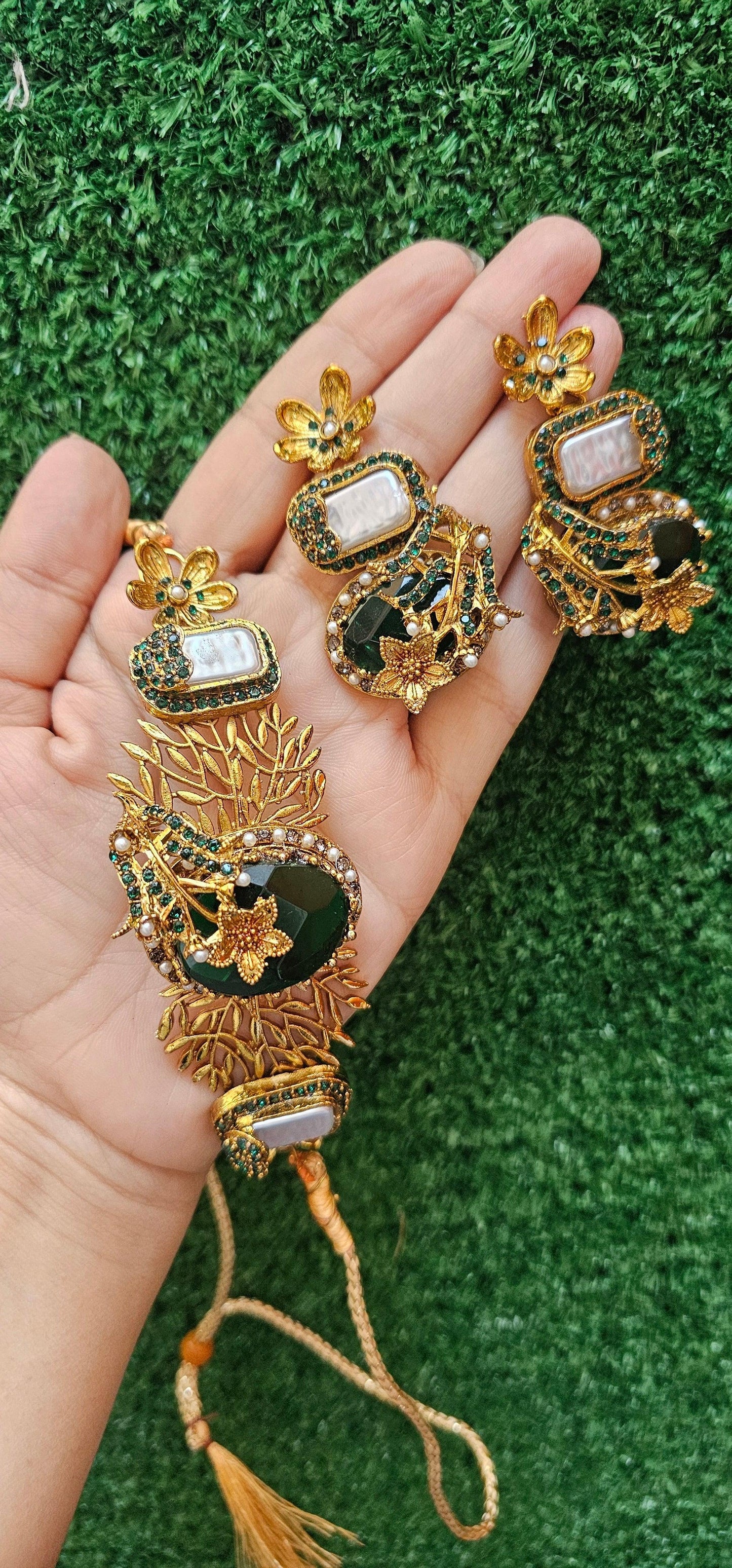 Handmade Green Choker Set with Earrings - HASWEAR