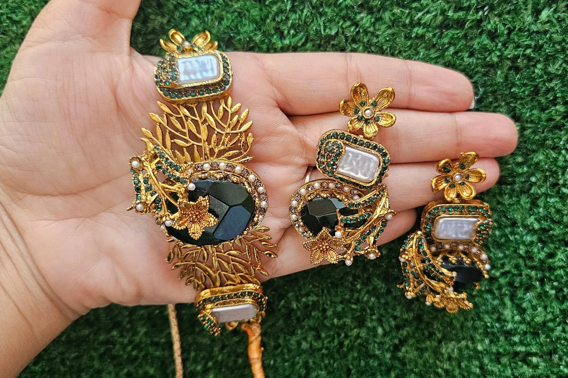 Handmade Green Choker Set with Earrings - HASWEAR