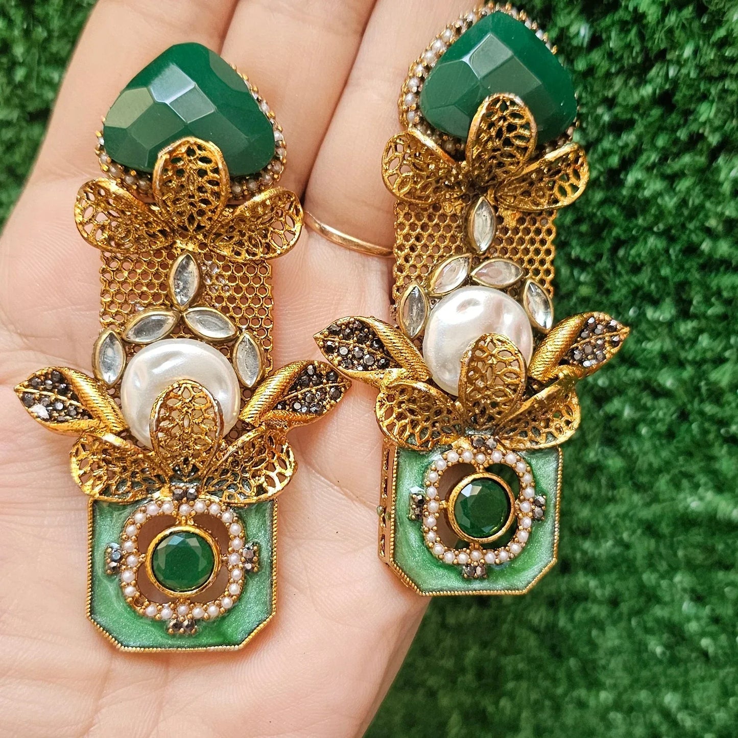 Handmade Green Antique Earrings - HASWEAR